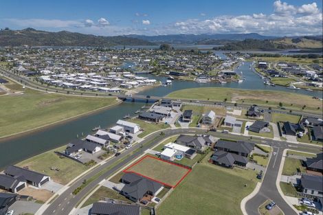 Photo of property in 11 Ngaroma Crescent, Whitianga, 3510