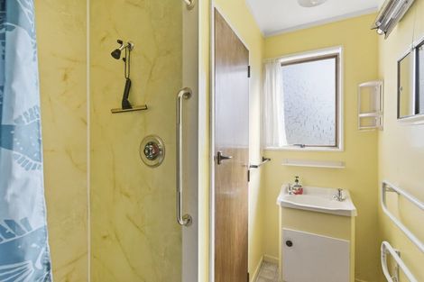 Photo of property in 29 Sarah Street, Waikawa Beach, Manakau, 5573