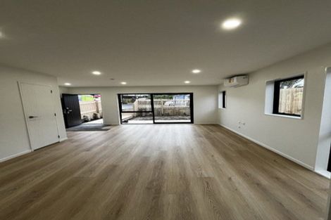 Photo of property in 18 Penfold Place, Henderson, Auckland, 0610