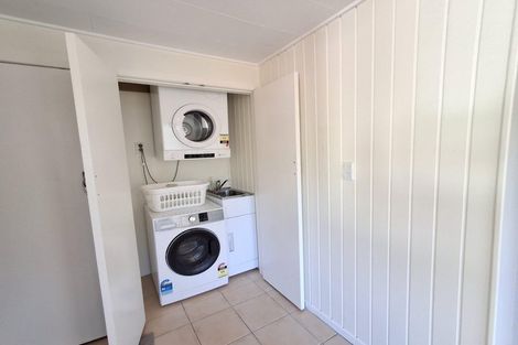 Photo of property in 7 Collier Avenue, Karori, Wellington, 6012