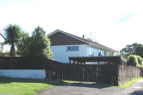 Photo of property in 90 Moire Road, Massey, Auckland, 0614