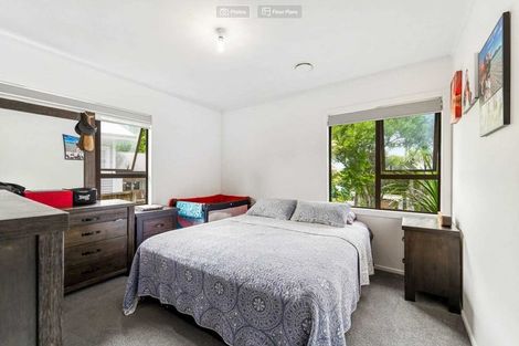 Photo of property in 33 Strid Road, Te Atatu South, Auckland, 0610