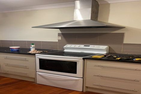 Photo of property in 3 Pedersen Place, Bucklands Beach, Auckland, 2012