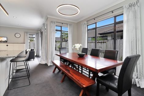 Photo of property in 102 Oriental Parade, Papamoa Beach, Papamoa, 3118