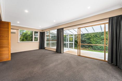 Photo of property in 15 Swansea Street, Hokowhitu, Palmerston North, 4410