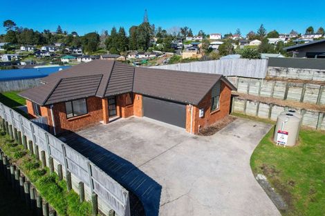 Photo of property in 14c Manuka Road, Huntly, 3700