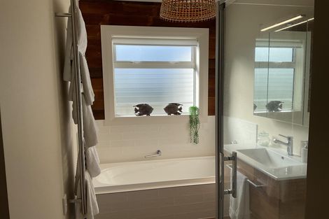 Photo of property in 9 Hibiscus Avenue, Snells Beach, 0920