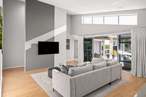 Photo of property in 140 Saint James Drive, Huntington, Hamilton, 3210