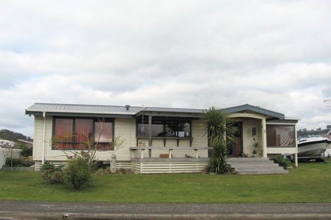 Photo of property in 5 Endeavour Close, Whitianga, 3510