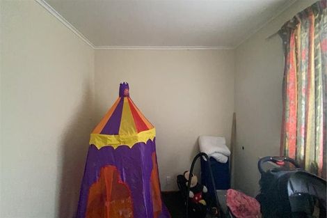 Photo of property in 11 Kerrydale Road, Manurewa, Auckland, 2102