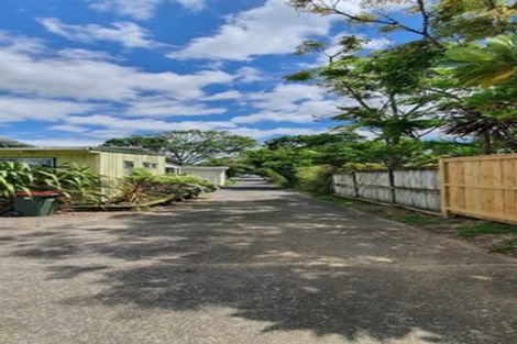 Photo of property in 176 Henderson Valley Road, Henderson, Auckland, 0612