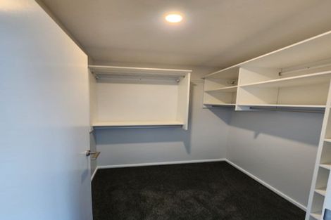 Photo of property in 17 Rewarewa Way, Timberlea, Upper Hutt, 5018