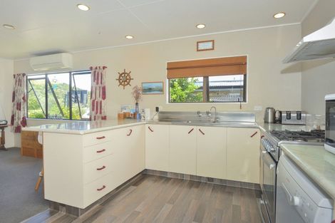 Photo of property in 131 Fortescue Street, Mahia, Nuhaka, 4198