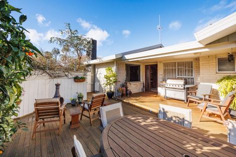 Photo of property in 52 Carter Crescent, Awapuni, Palmerston North, 4412