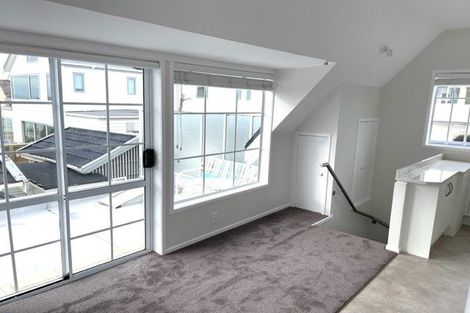 Photo of property in 59 Milford Road, Milford, Auckland, 0620
