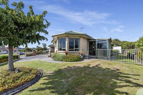 Photo of property in 16 Chaytor Street, Te Puke, 3119