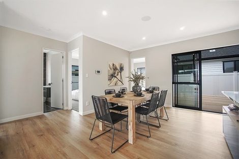 Photo of property in 10 Holcroft Street, Papakura, 2110