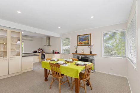 Photo of property in 14 Ragley Street, Titirangi, Auckland, 0604