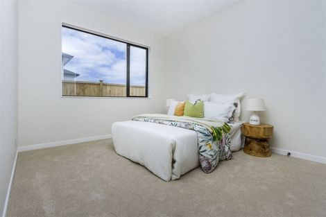 Photo of property in 55 Godfrey Drive, Orewa, 0931