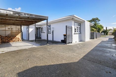 Photo of property in 52 Matamau Street, Palmerston North, 4414