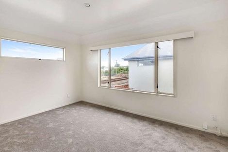 Photo of property in 4/17 Longley Place, Addington, Christchurch, 8024