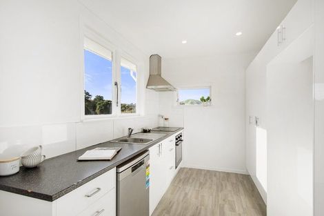 Photo of property in 7 Cheshire Street, Cannons Creek, Porirua, 5024