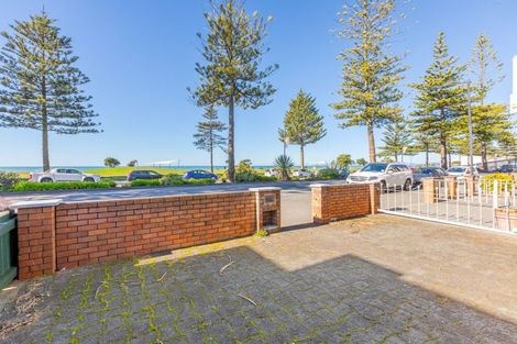 Photo of property in 419 Marine Parade, Napier South, Napier, 4110