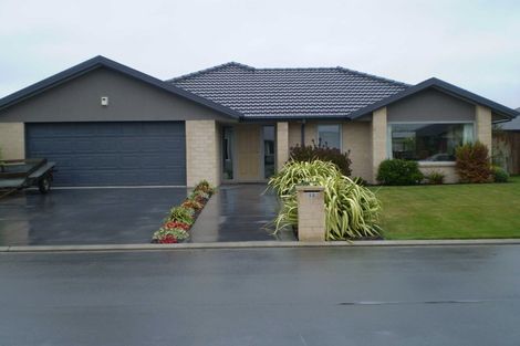 Photo of property in 12 Cathcart Crescent, Prebbleton, 7604