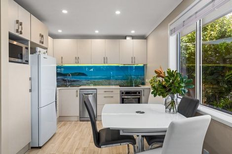 Photo of property in 183a Birkdale Road, Birkdale, Auckland, 0626