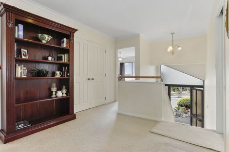 Photo of property in 3 San Pablo Way, Henderson, Auckland, 0612