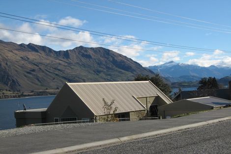 Photo of property in 32 Lismore Street, Wanaka, 9305