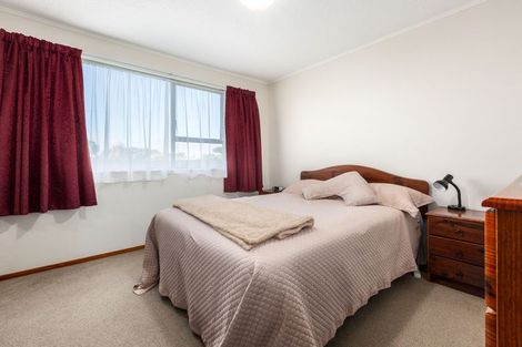 Photo of property in 124 Pikarere Street, Titahi Bay, Porirua, 5022