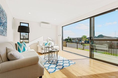 Photo of property in 32 Cooladawson Drive, Flat Bush, Auckland, 2019