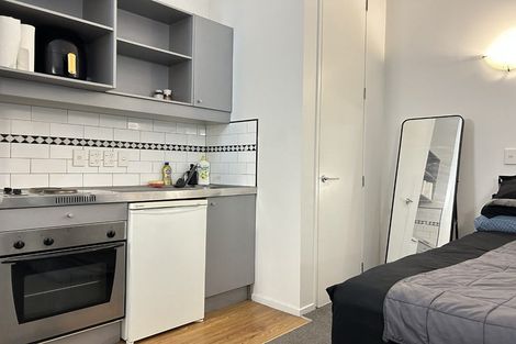 Photo of property in 1/105 Queen Street, Auckland Central, Auckland, 1010