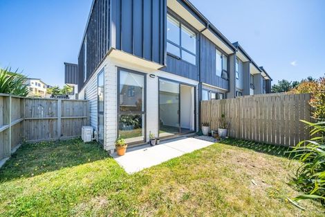 Photo of property in 62u1 Spenmoor Street, Newlands, Wellington, 6037