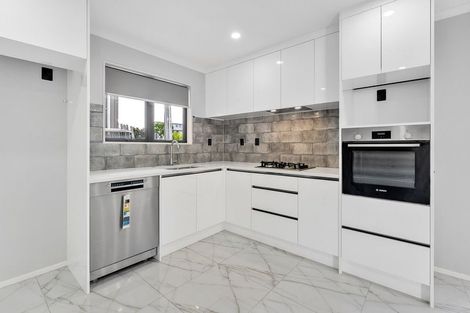 Photo of property in 147c Bucklands Beach Road, Bucklands Beach, Auckland, 2012