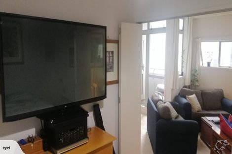 Photo of property in Dixonlane Apartments, 7/7 Feltex Lane, Te Aro, Wellington, 6011