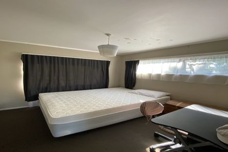 Photo of property in 8 Crosby Road, West Harbour, Auckland, 0618