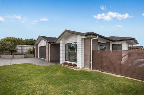 Photo of property in 59 Aotea Drive, Aotea, Porirua, 5024