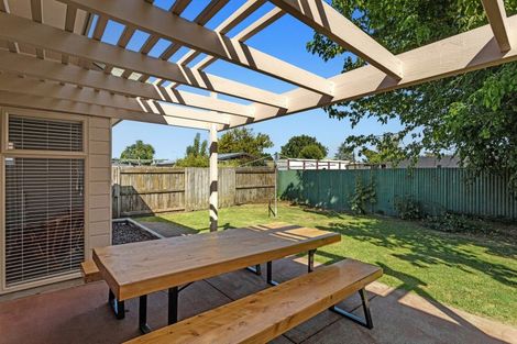 Photo of property in 5 Edgewater Grove, Whakatane, 3120