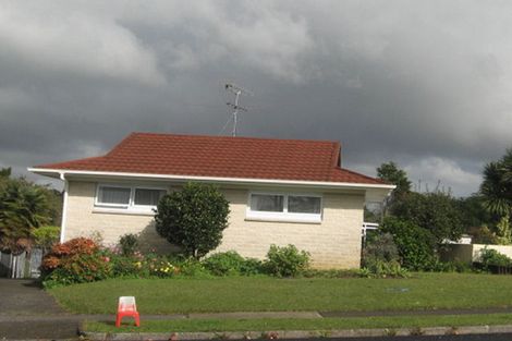 Photo of property in 53 Walworth Avenue, Pakuranga Heights, Auckland, 2010
