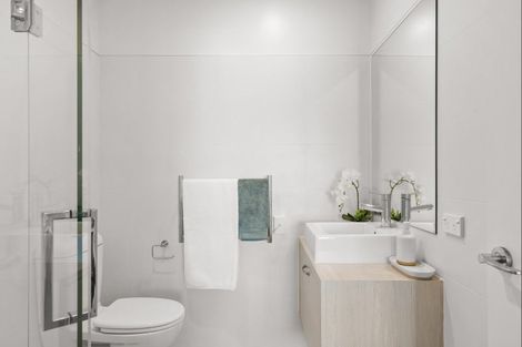 Photo of property in Marina View Apartments, 303/4 Reads Quay, Gisborne, 4010