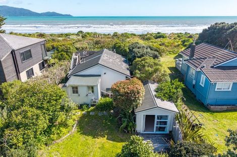 Photo of property in 59 Tutere Street, Waikanae Beach, Waikanae, 5036