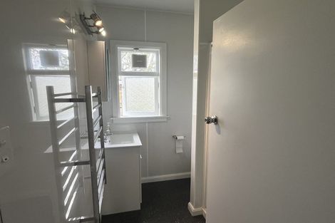 Photo of property in 76 Pitama Road, Awapuni, Palmerston North, 4412