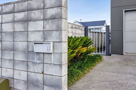 Photo of property in 17 Victoria Street, Hawera, 4610