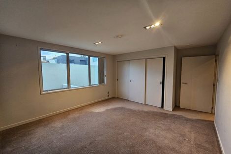 Photo of property in 11 The Mall, Mount Maunganui, 3116