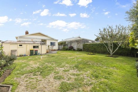 Photo of property in 23 Paynters Avenue, Strandon, New Plymouth, 4312