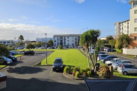 Photo of property in 2a/17 Crown Lynn Place, New Lynn, Auckland, 0600
