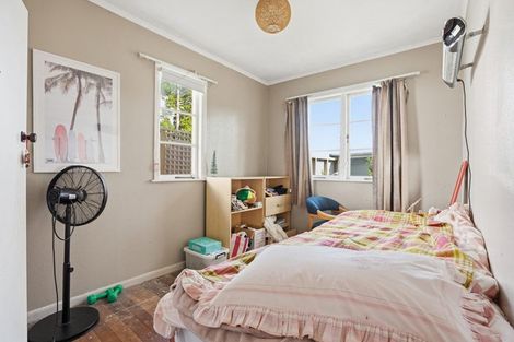 Photo of property in 30 Anzac Road, Morningside, Whangarei, 0110