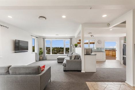 Photo of property in 91 Don Buck Road, Massey, Auckland, 0614